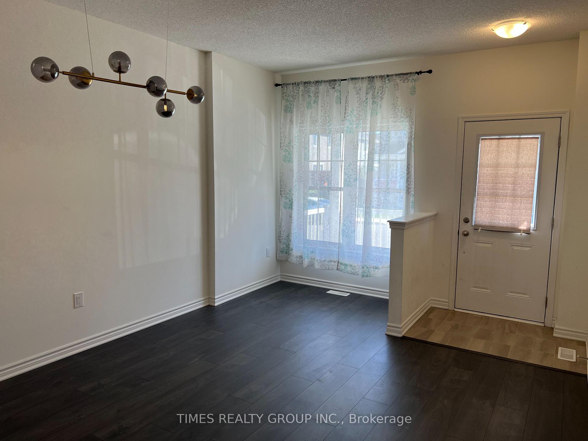 Photo 3 of 23 Catamaran Drive, Wasaga Beach — HOMEH
