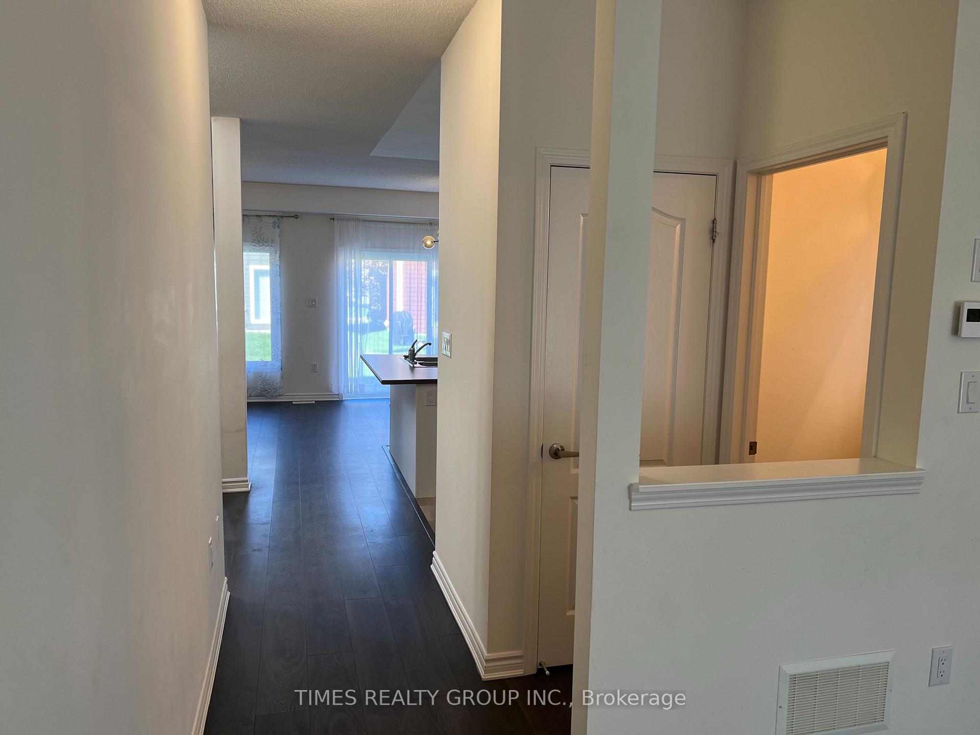 Photo 4 of 23 Catamaran Drive, Wasaga Beach — HOMEH