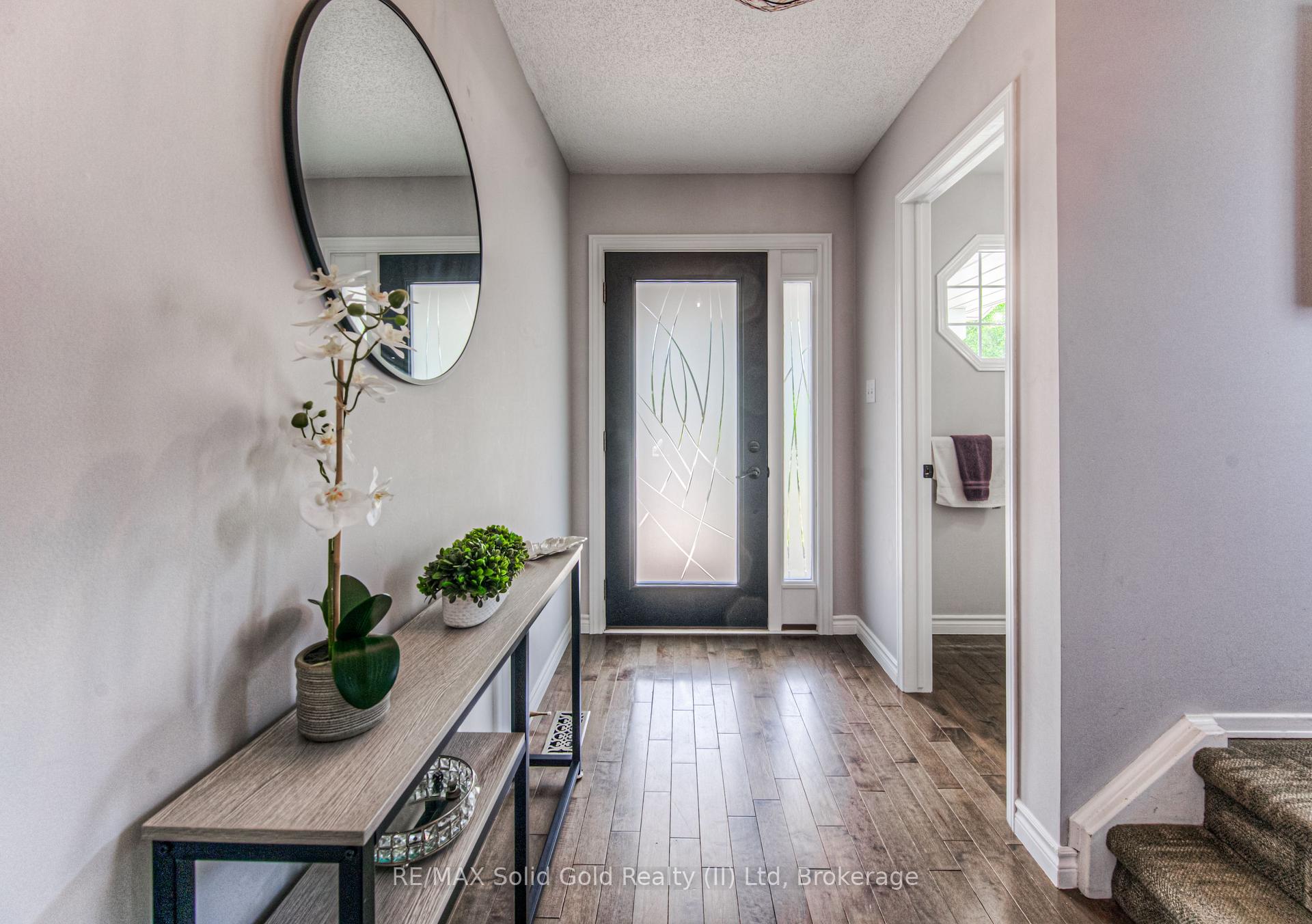 Photo 4 of 194 Auburn Drive, Waterloo — HOMEH
