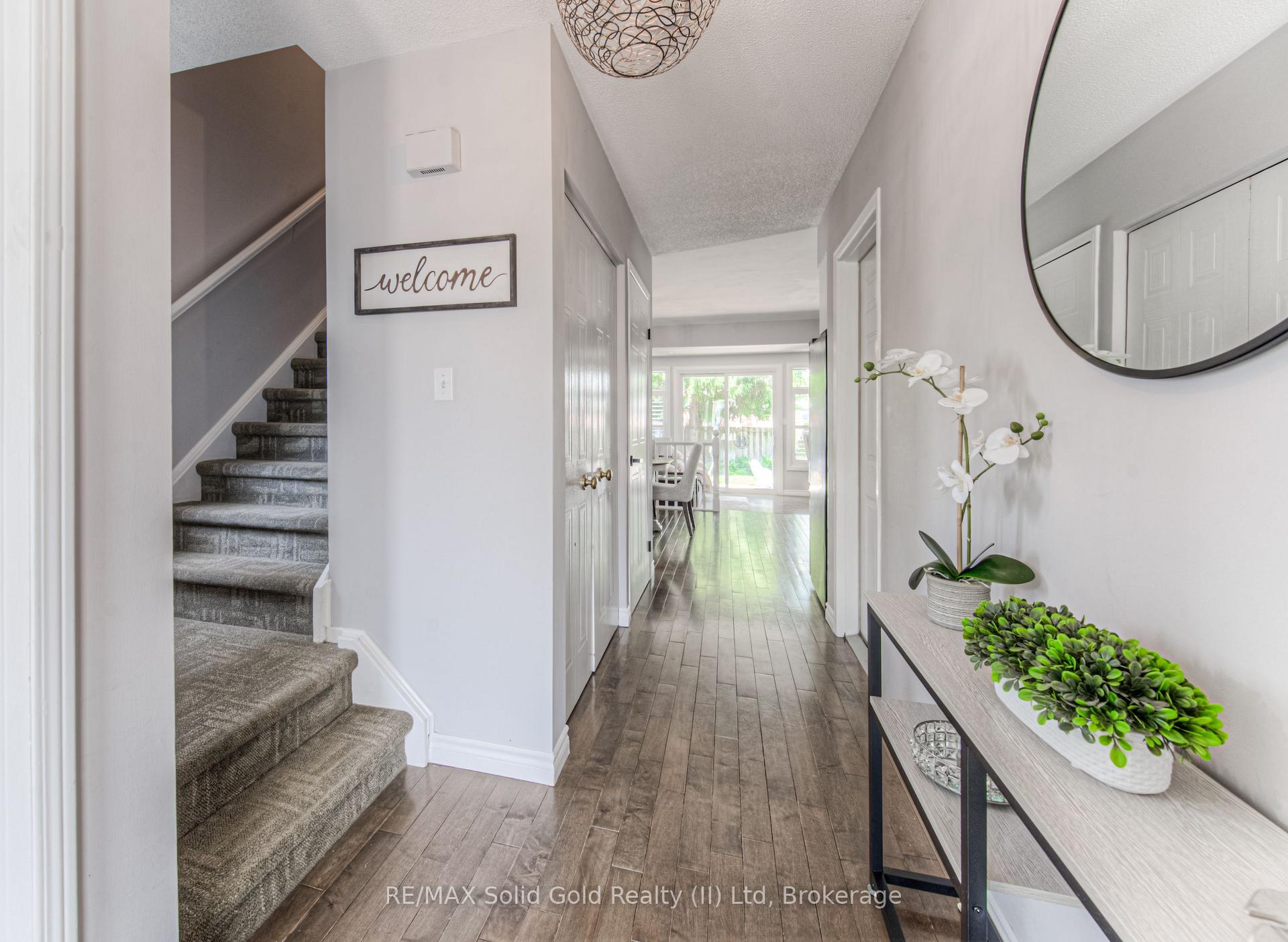 Photo 5 of 194 Auburn Drive, Waterloo — HOMEH