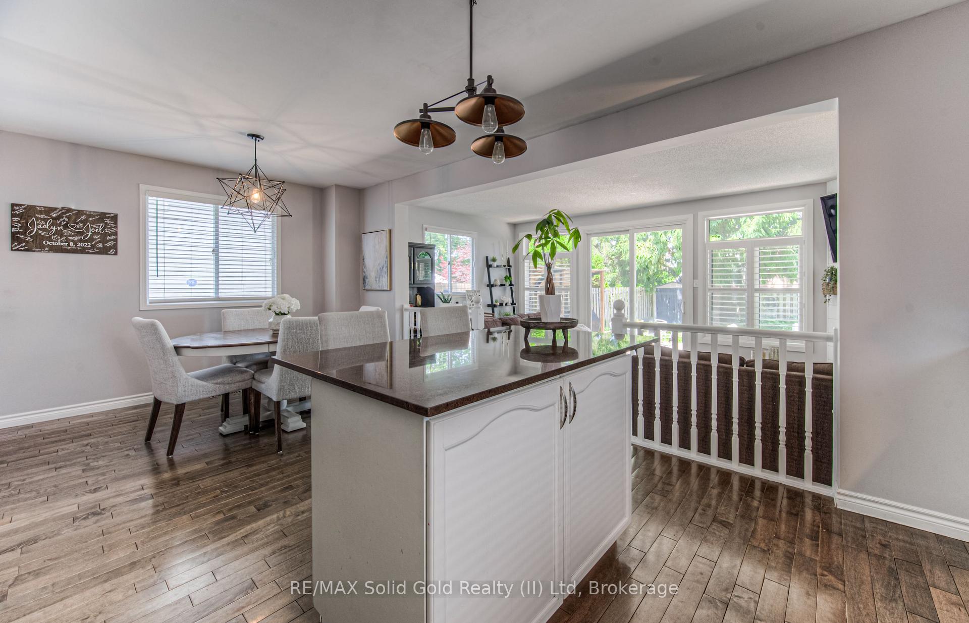 Photo 8 of 194 Auburn Drive, Waterloo — HOMEH