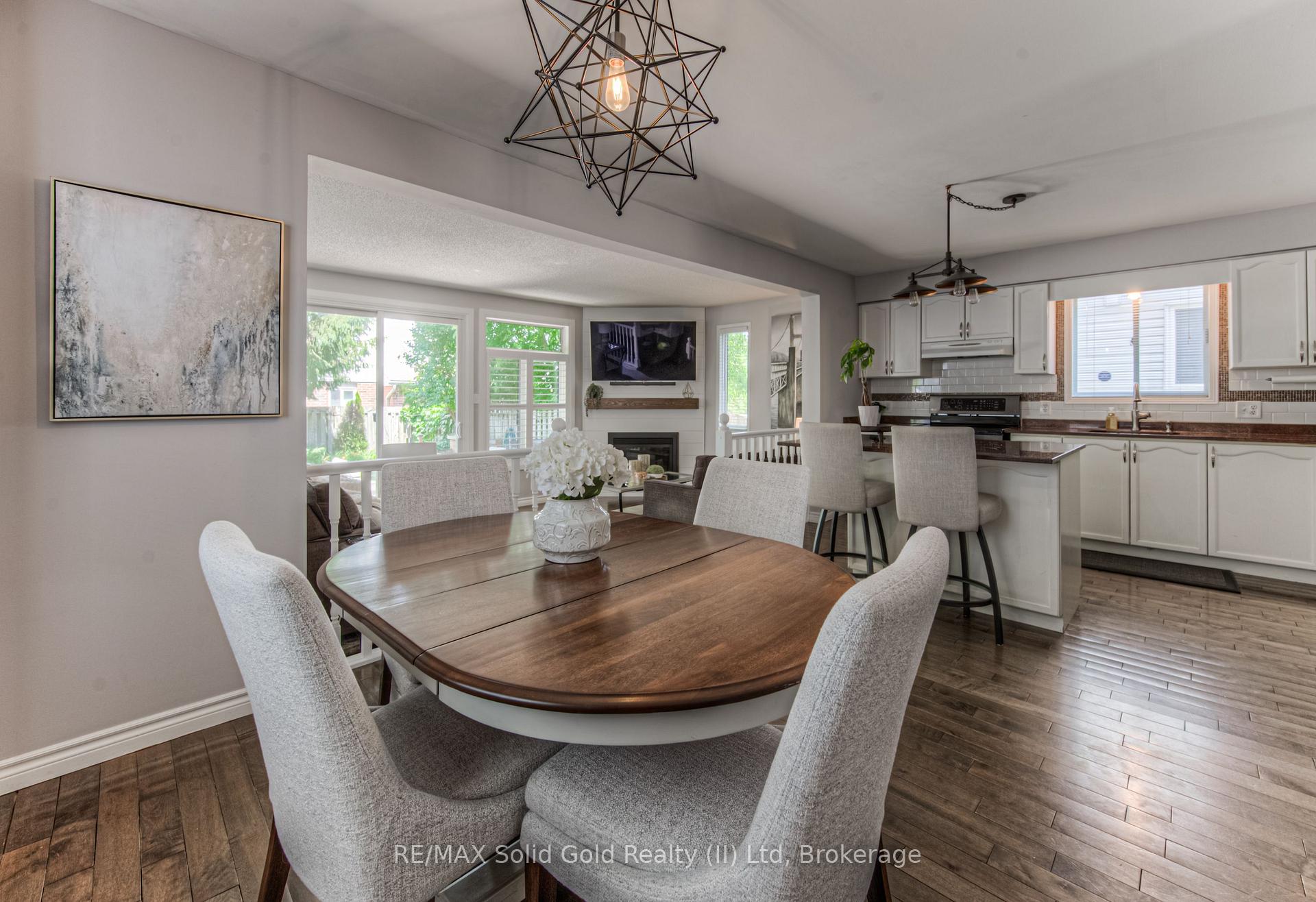 Photo 11 of 194 Auburn Drive, Waterloo — HOMEH