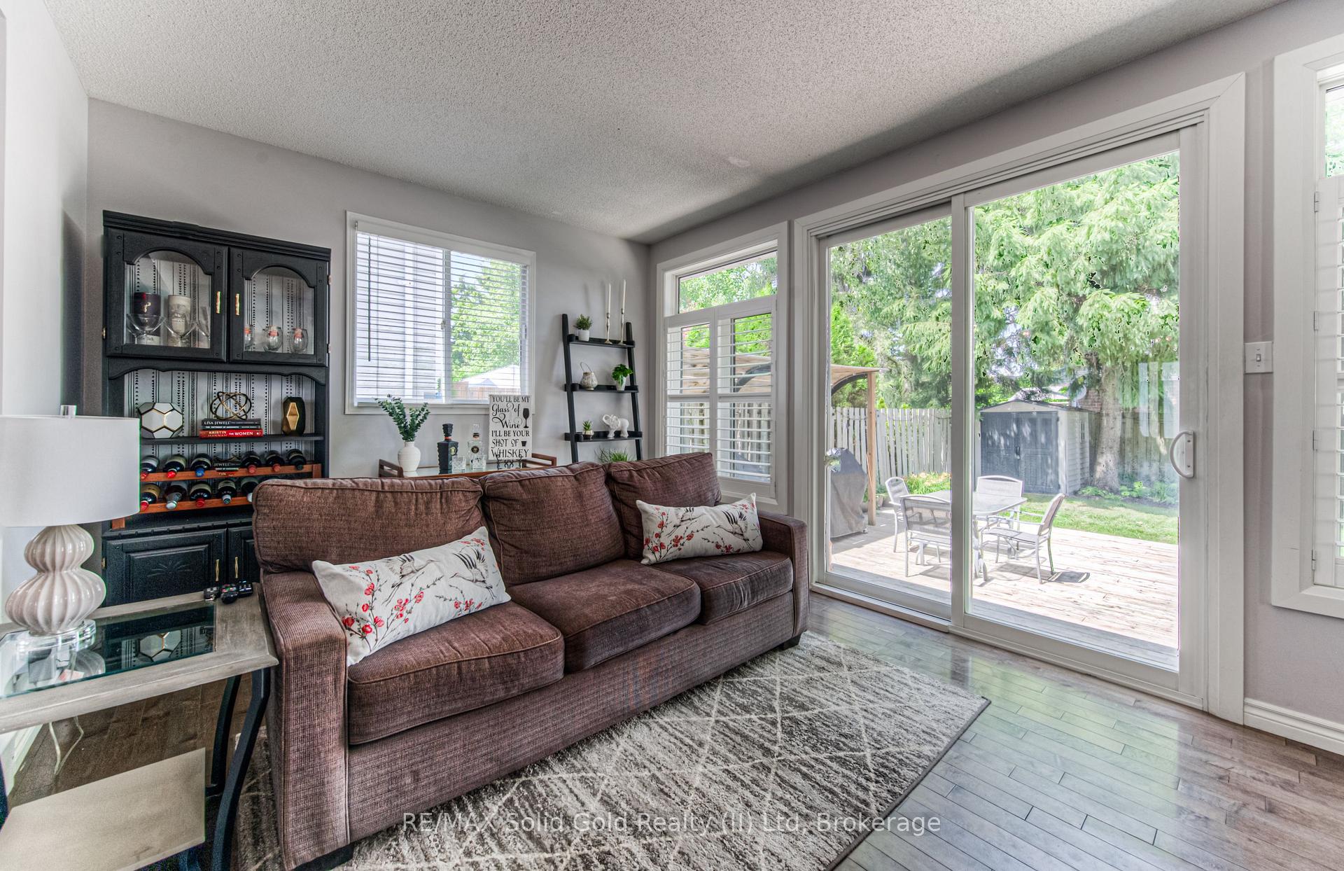 Photo 16 of 194 Auburn Drive, Waterloo — HOMEH