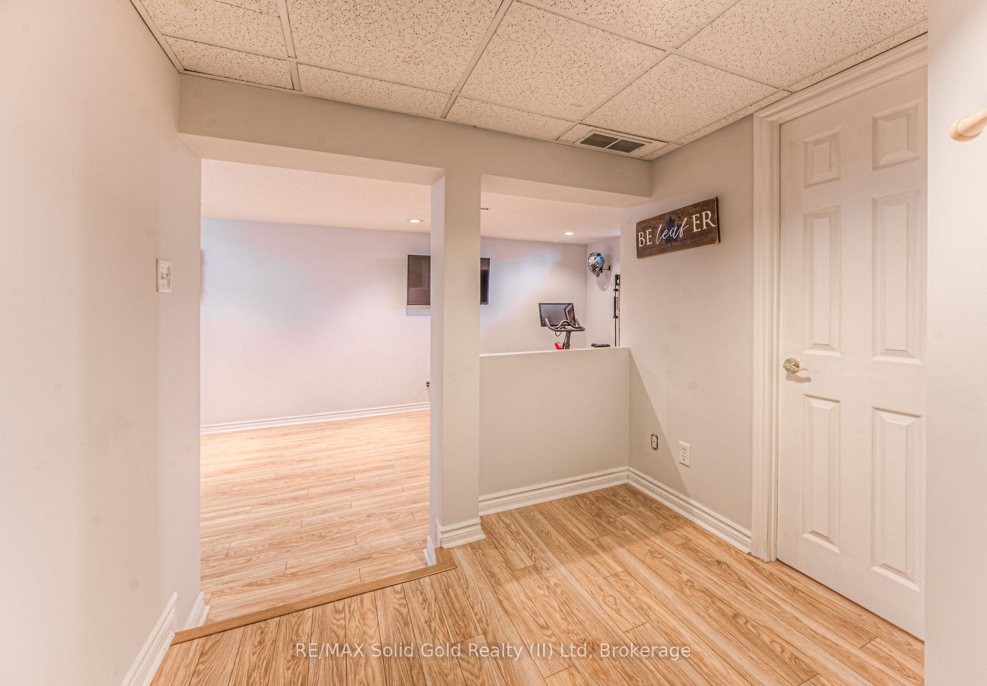 Photo 27 of 194 Auburn Drive, Waterloo — HOMEH