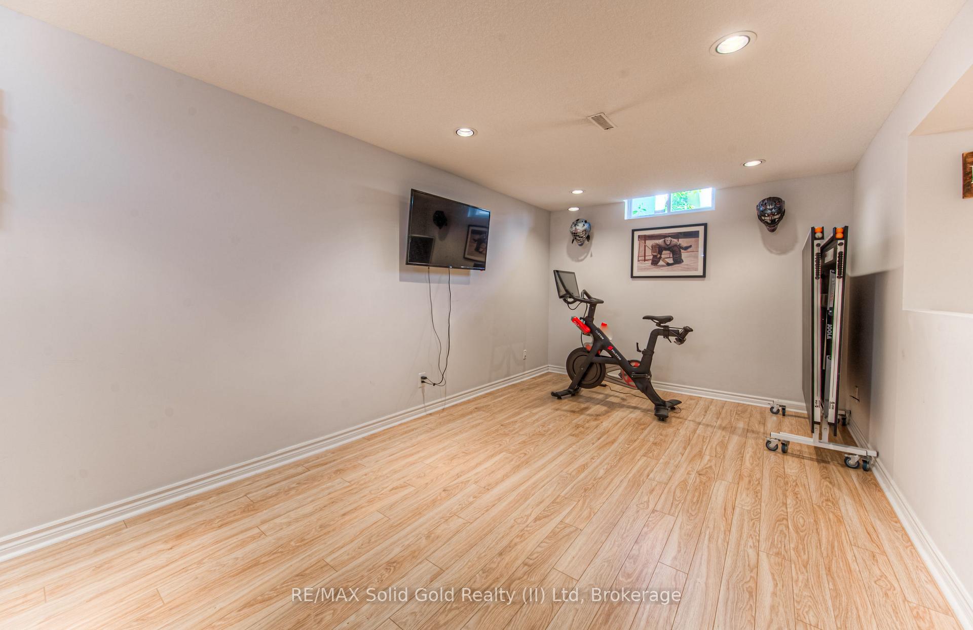 Photo 28 of 194 Auburn Drive, Waterloo — HOMEH