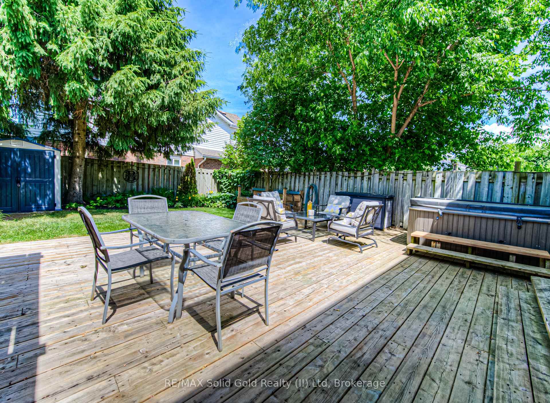 Photo 30 of 194 Auburn Drive, Waterloo — HOMEH