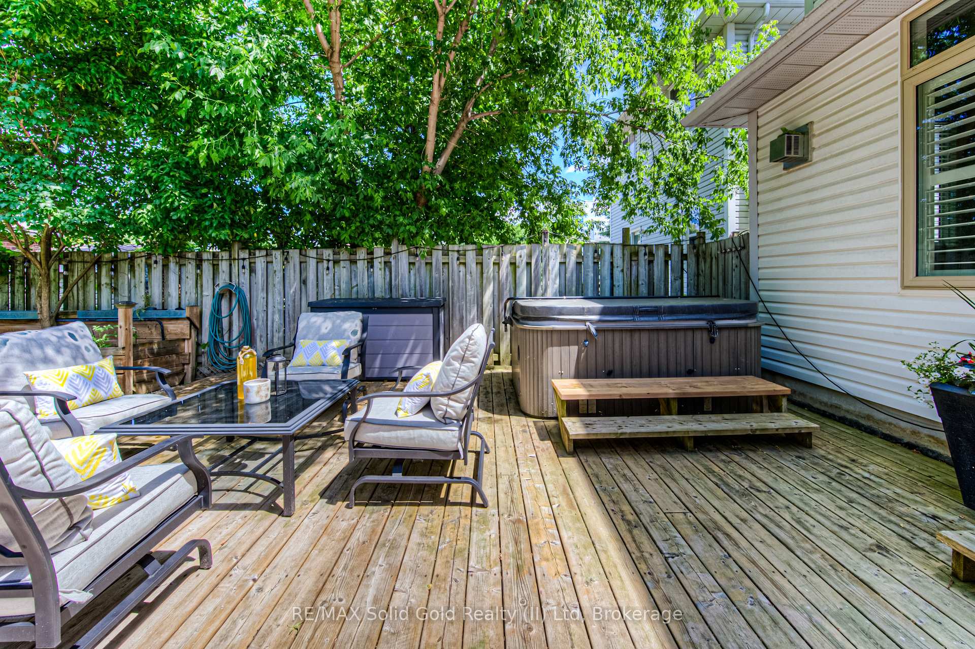 Photo 31 of 194 Auburn Drive, Waterloo — HOMEH