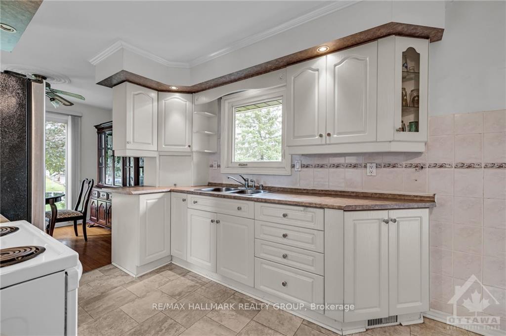 Photo 7 of 26 Dunham Street, Ottawa, Cardinal Heights — HOMEH