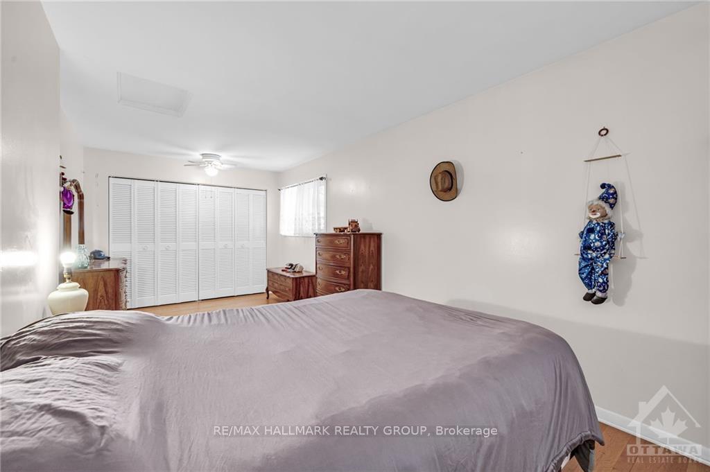 Photo 13 of 26 Dunham Street, Ottawa, Cardinal Heights — HOMEH