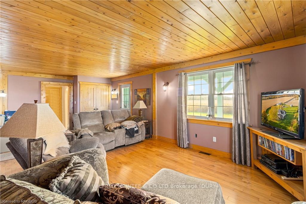 Photo 13 of 522223 Concession 12 Ndr, West Grey — HOMEH