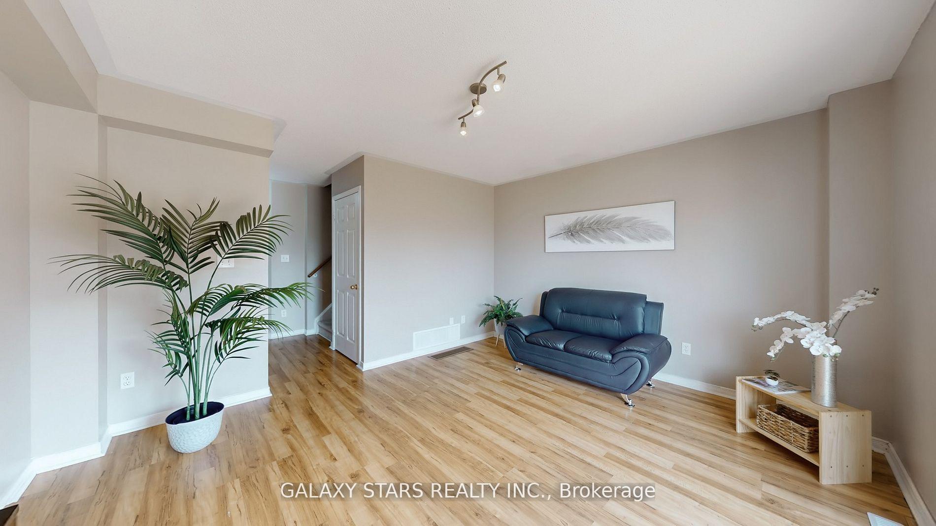 Photo 13 of 36 Stonewood Street, Ajax, South West — HOMEH