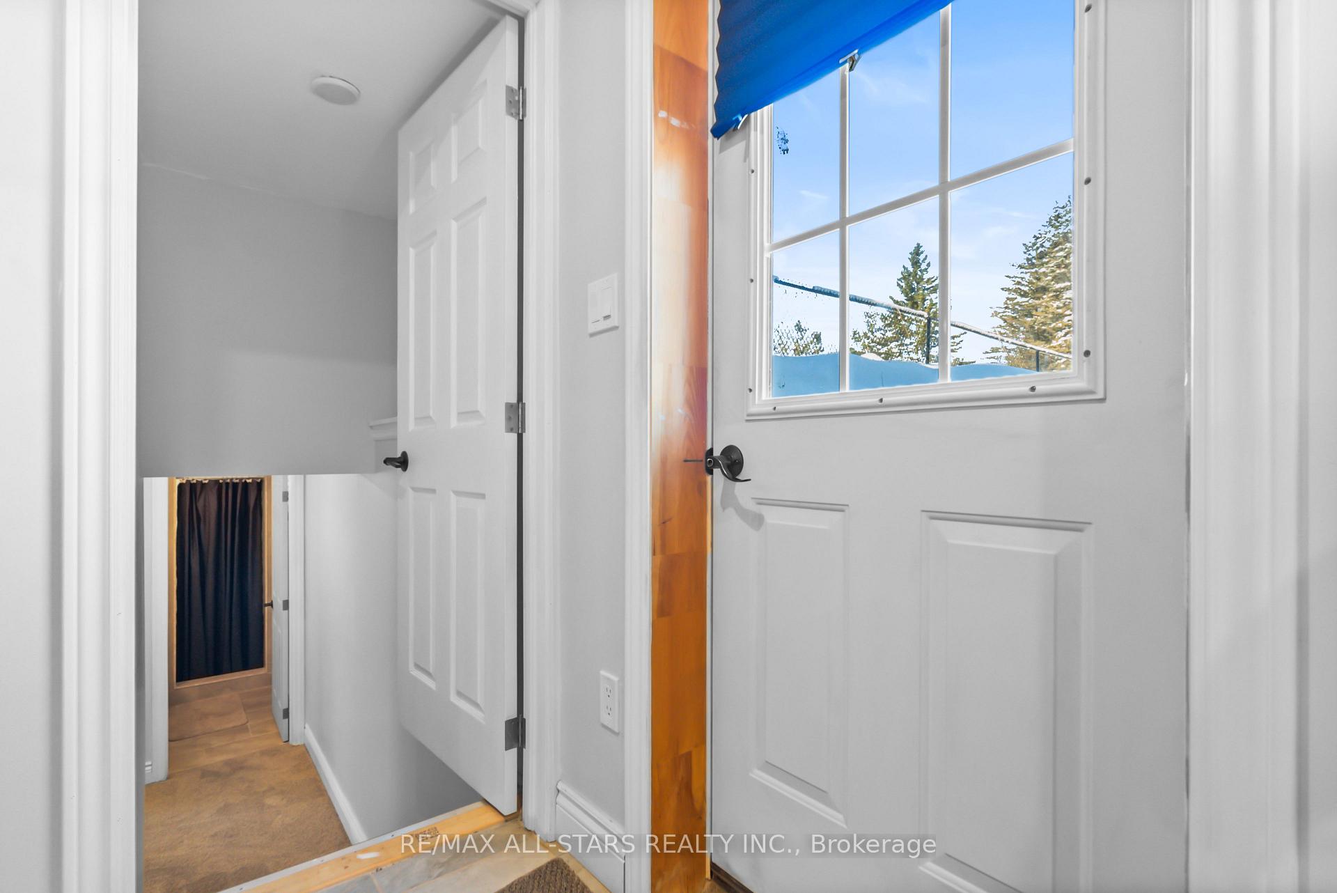 Photo 16 of 60 Young Street, Uxbridge — HOMEH