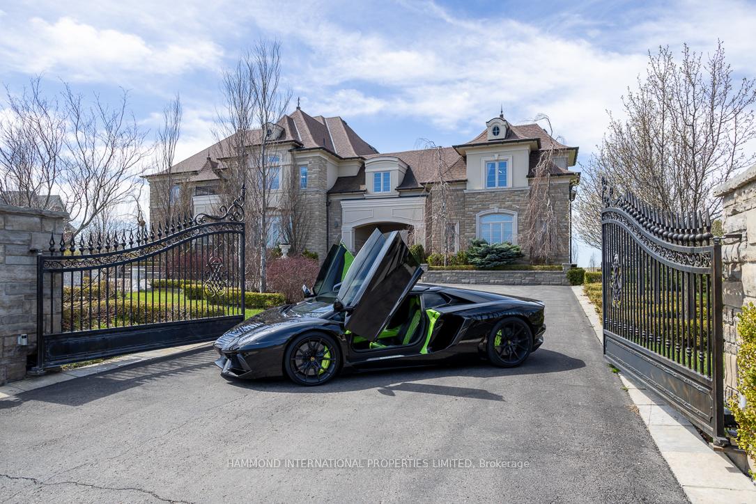 Photo 1 of 106 Stallions Court, Vaughan, Rural Vaughan — HOMEH