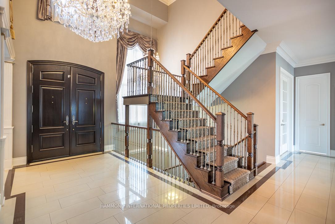 Photo 11 of 106 Stallions Court, Vaughan, Rural Vaughan — HOMEH