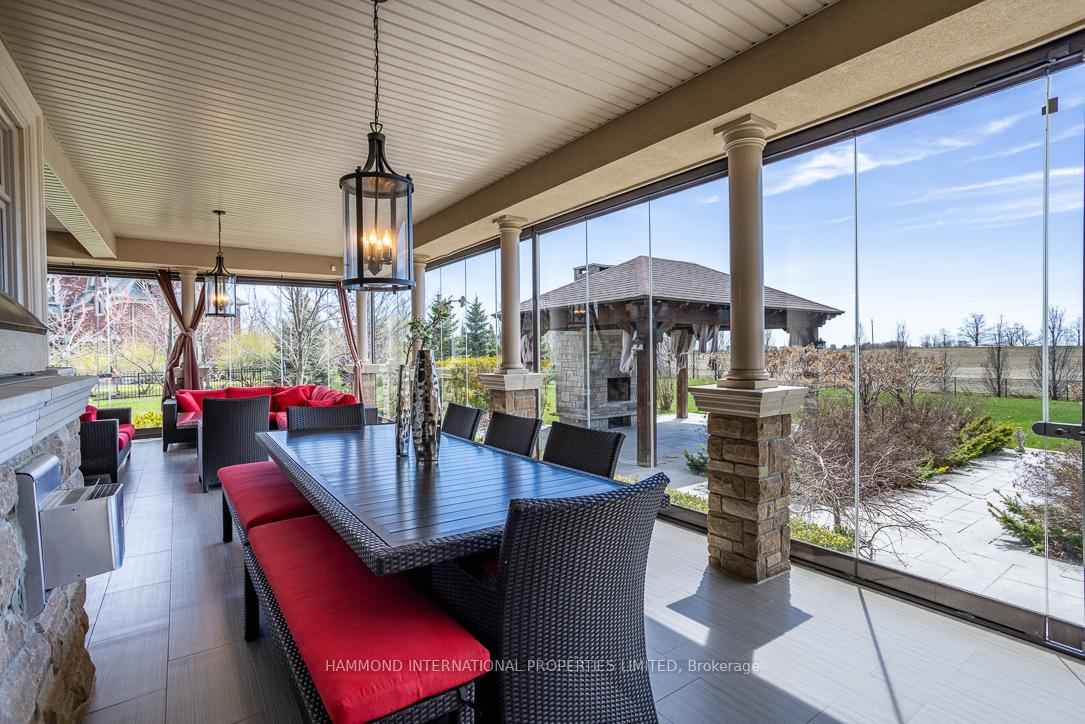 Photo 18 of 106 Stallions Court, Vaughan, Rural Vaughan — HOMEH