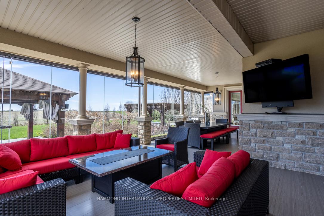 Photo 20 of 106 Stallions Court, Vaughan, Rural Vaughan — HOMEH