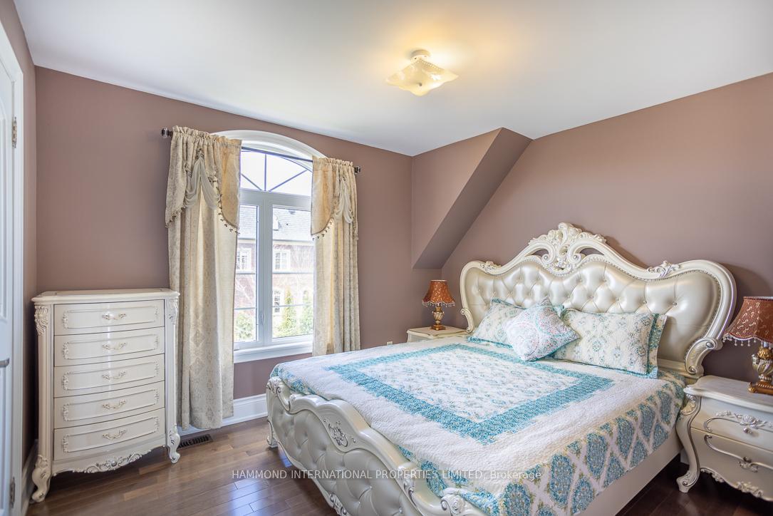 Photo 41 of 106 Stallions Court, Vaughan, Rural Vaughan — HOMEH