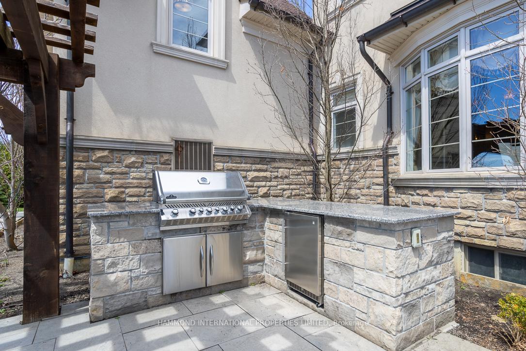 Photo 44 of 106 Stallions Court, Vaughan, Rural Vaughan — HOMEH