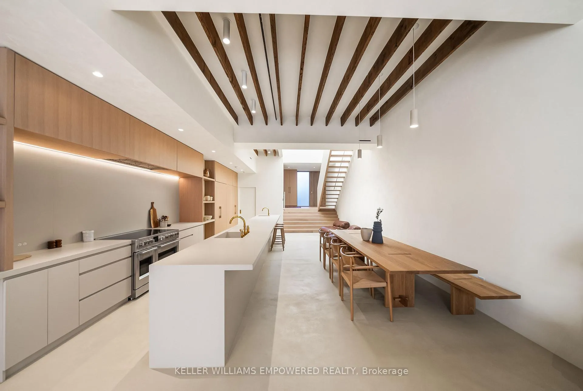 Photo 16 of 722 Lansdowne Avenue, Toronto, Dovercourt-Wallace Emerson-Junction — HOMEH