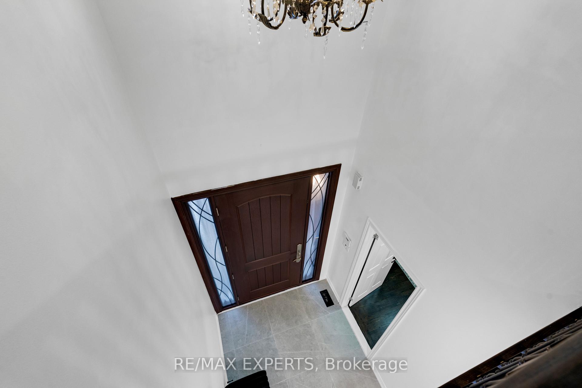 Photo 3 of 76 Cetona Avenue, Vaughan, Vellore Village — HOMEH