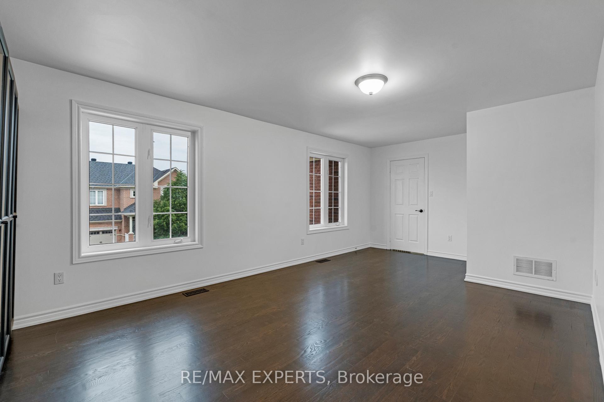 Photo 16 of 76 Cetona Avenue, Vaughan, Vellore Village — HOMEH