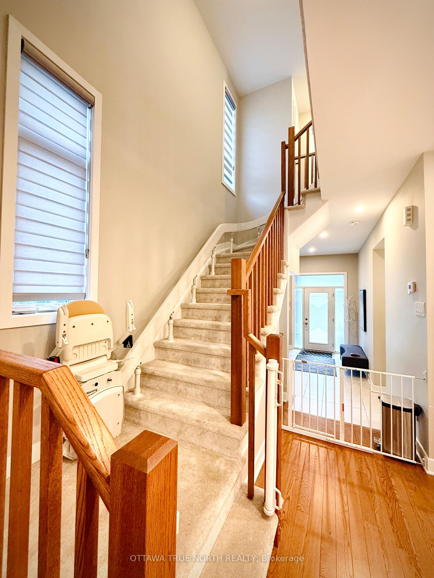 Photo 14 of 550 Borbridge Avenue, Ottawa, Riverside South/Gloucester Glen — HOMEH