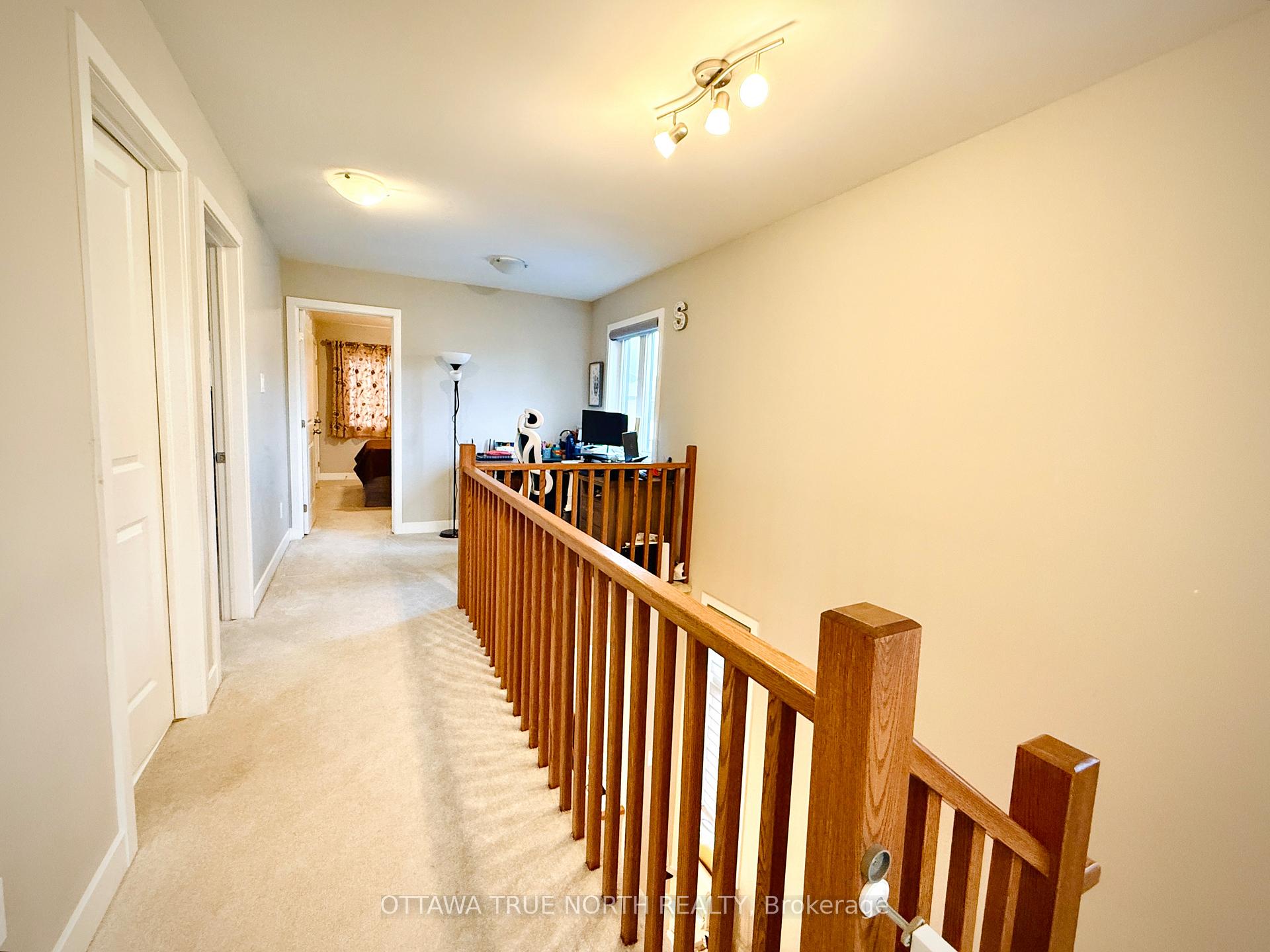 Photo 11 of 550 Borbridge Avenue, Ottawa, Riverside South/Gloucester Glen — HOMEH