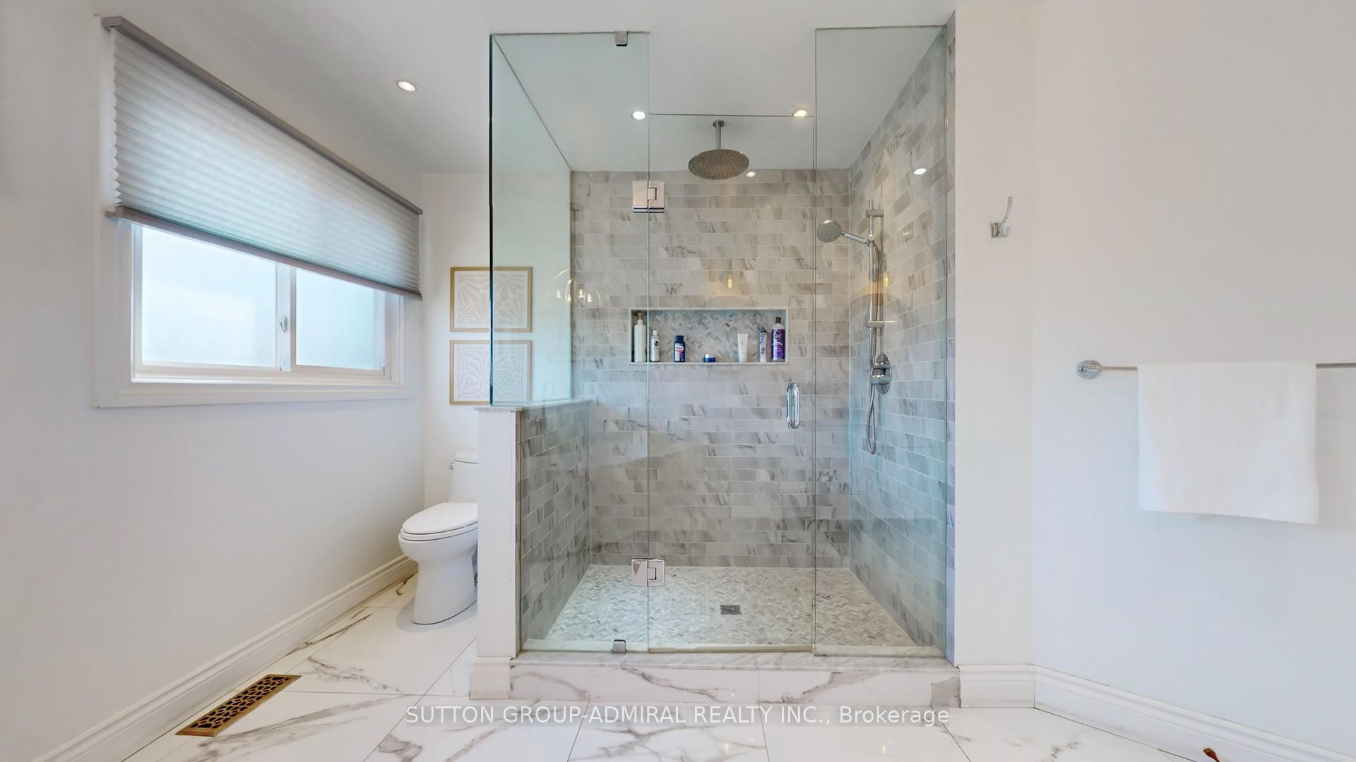 Photo 18 of 113 Janesville Road, Vaughan, Uplands — HOMEH