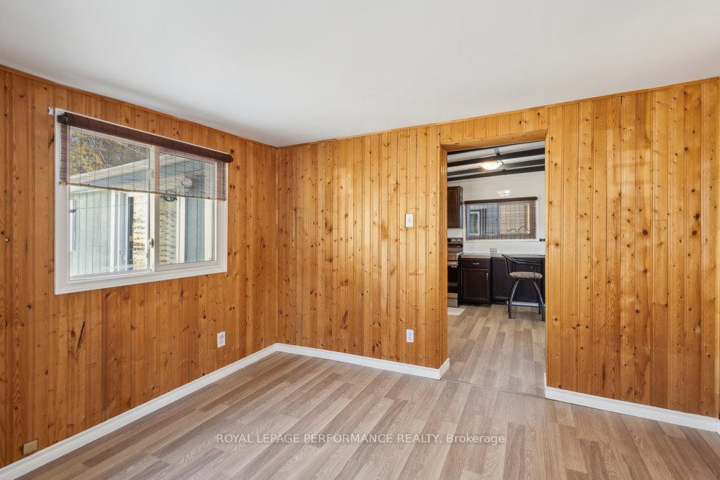 Photo 6 of 14 Ash Street, Ottawa, Bellwood - Industrial Park — HOMEH
