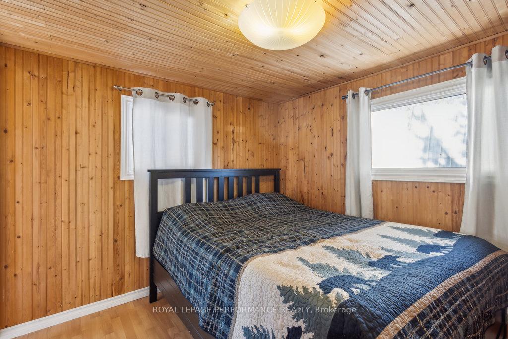 Photo 17 of 14 Ash Street, Ottawa, Bellwood - Industrial Park — HOMEH