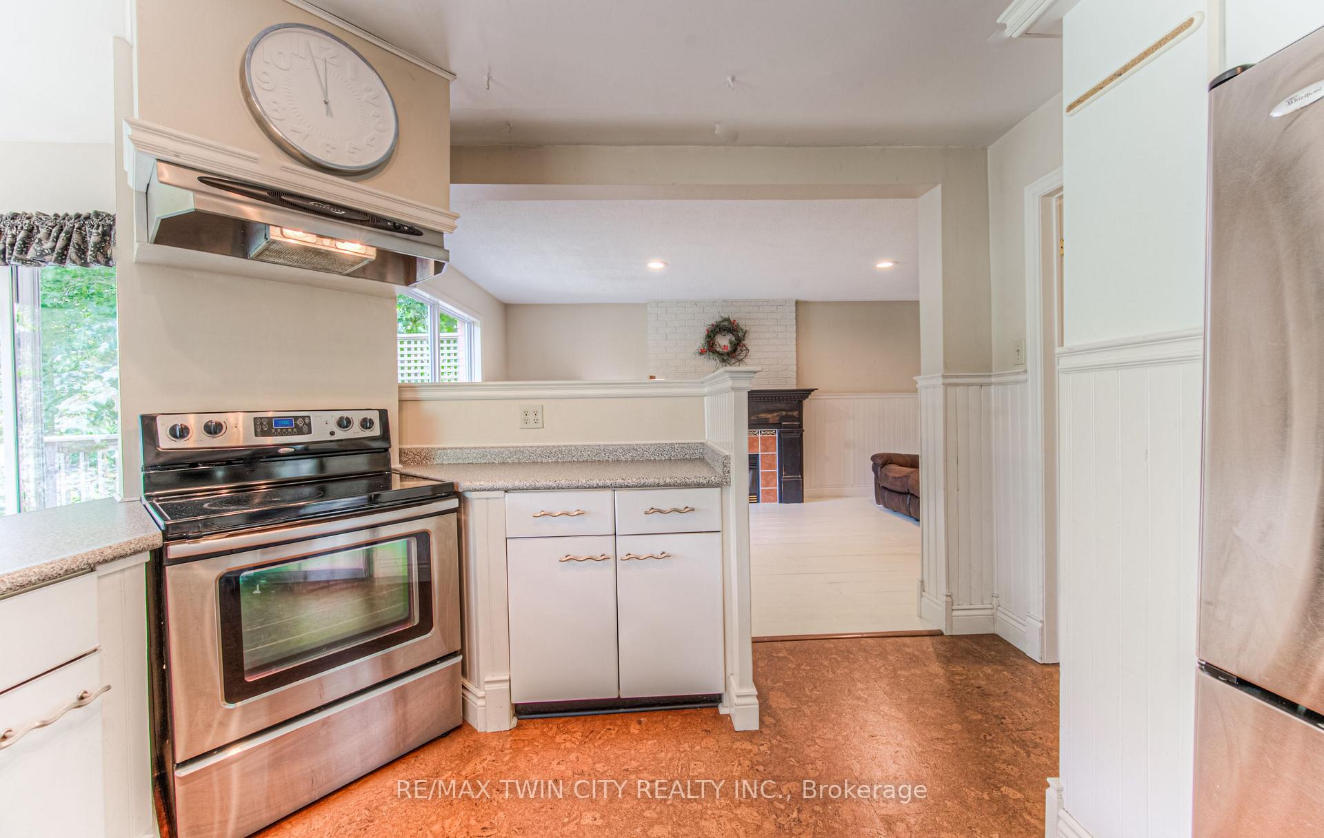 Photo 11 of 179 Woodbend Crescent, Waterloo — HOMEH
