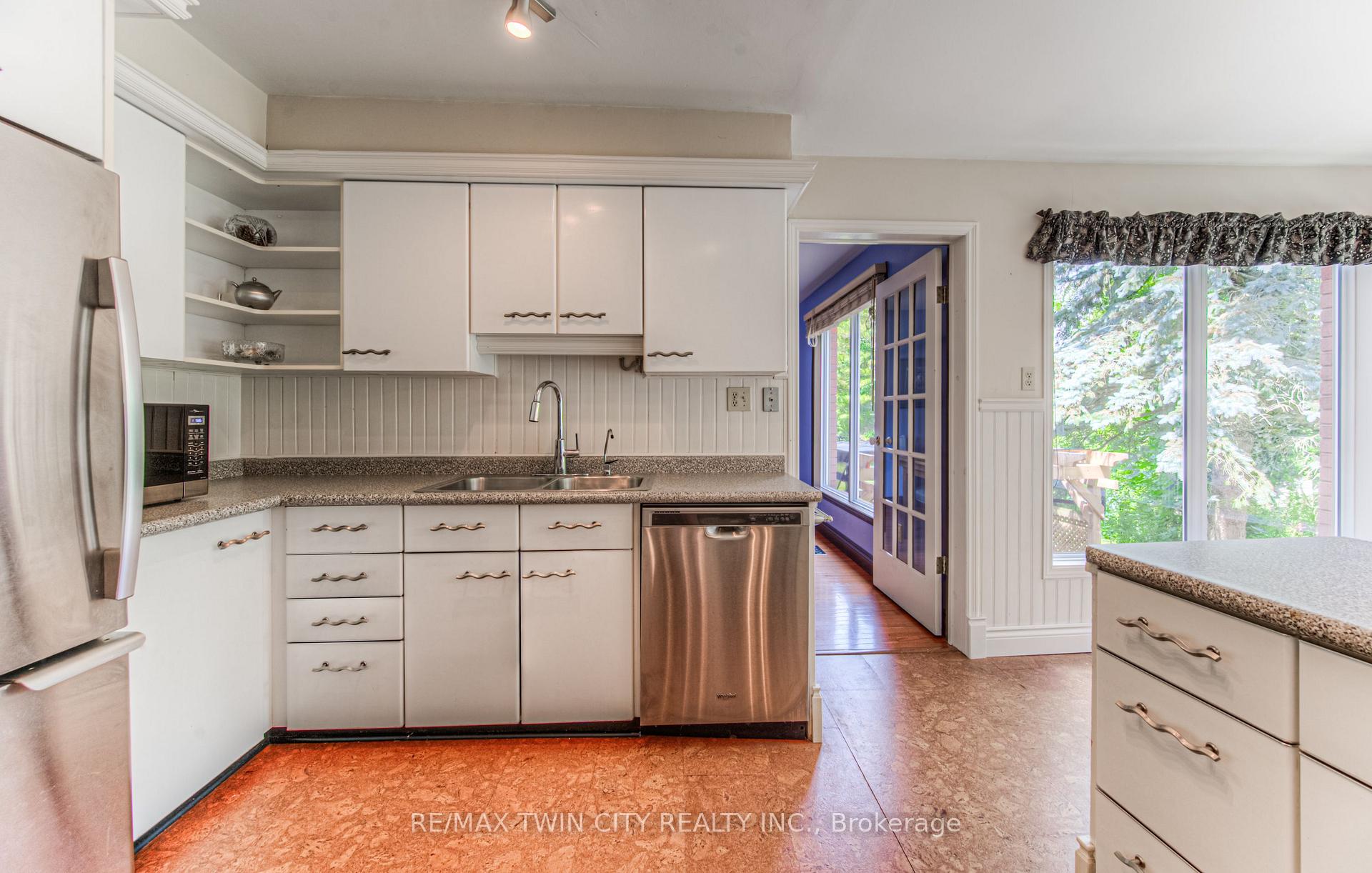 Photo 13 of 179 Woodbend Crescent, Waterloo — HOMEH