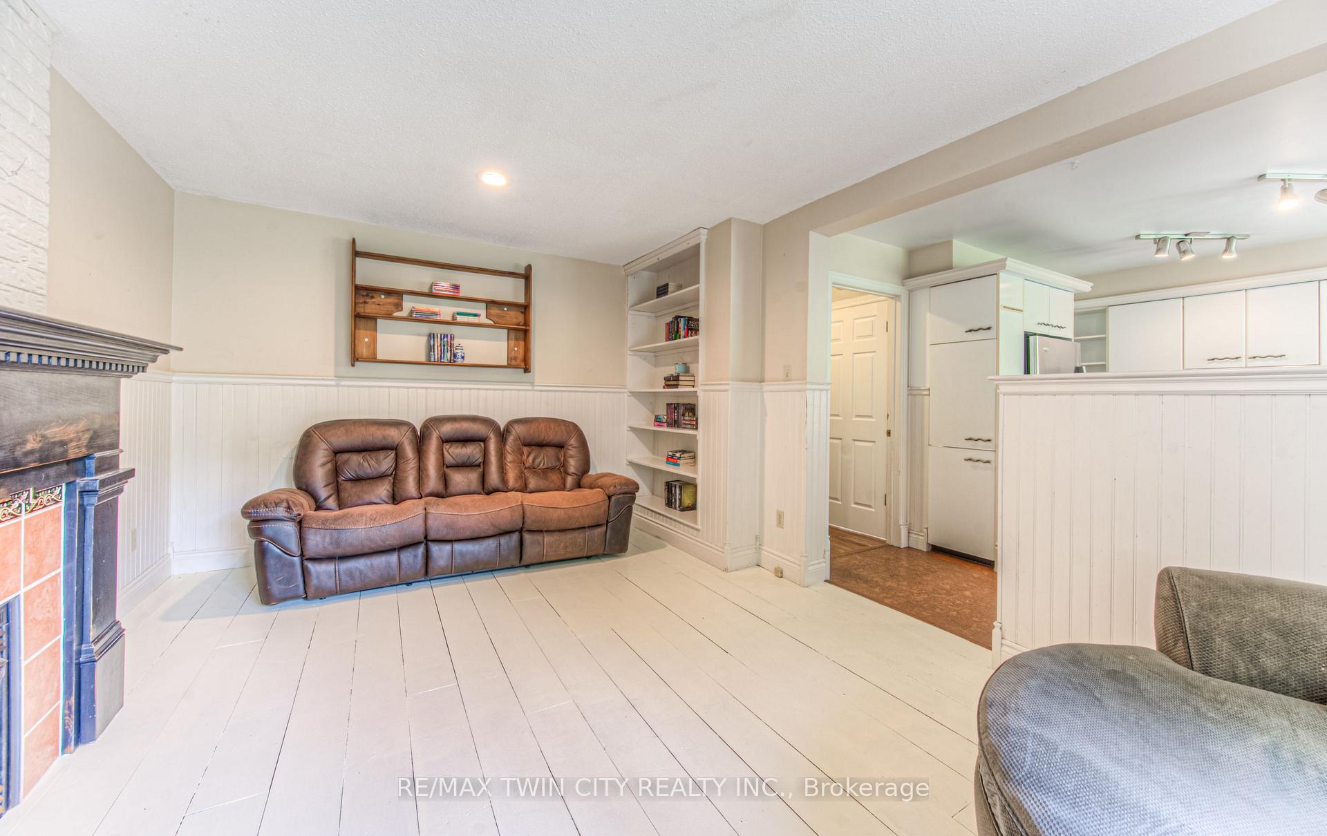 Photo 16 of 179 Woodbend Crescent, Waterloo — HOMEH