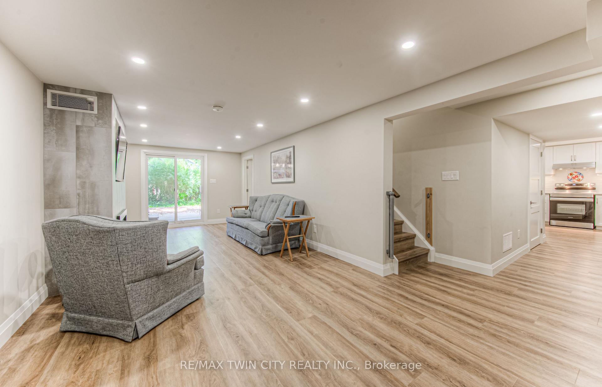Photo 27 of 179 Woodbend Crescent, Waterloo — HOMEH