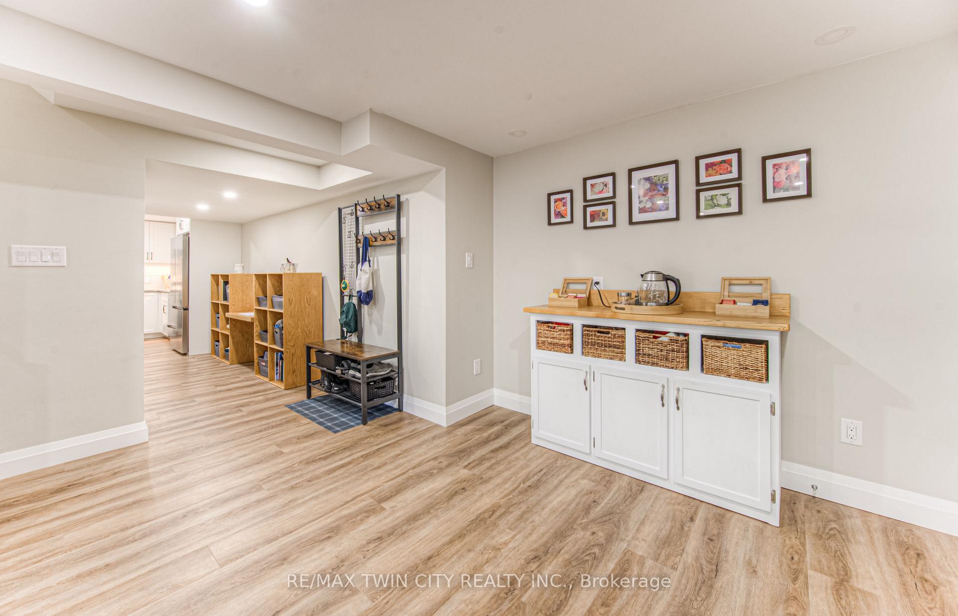 Photo 34 of 179 Woodbend Crescent, Waterloo — HOMEH