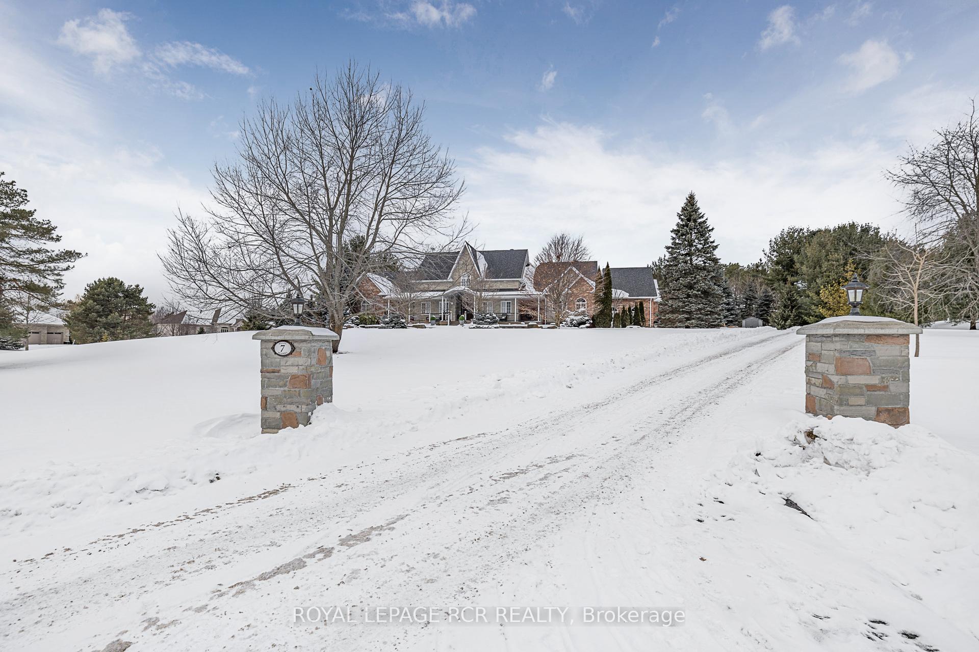Photo 4 of 7 Rolling Meadows Road, Uxbridge — HOMEH