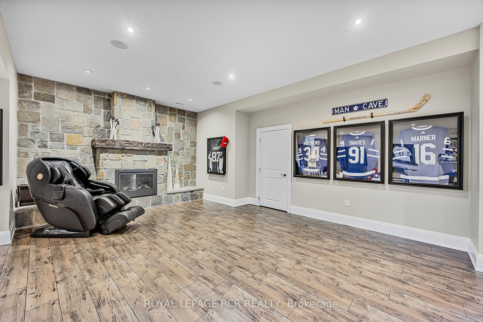 Photo 28 of 7 Rolling Meadows Road, Uxbridge — HOMEH