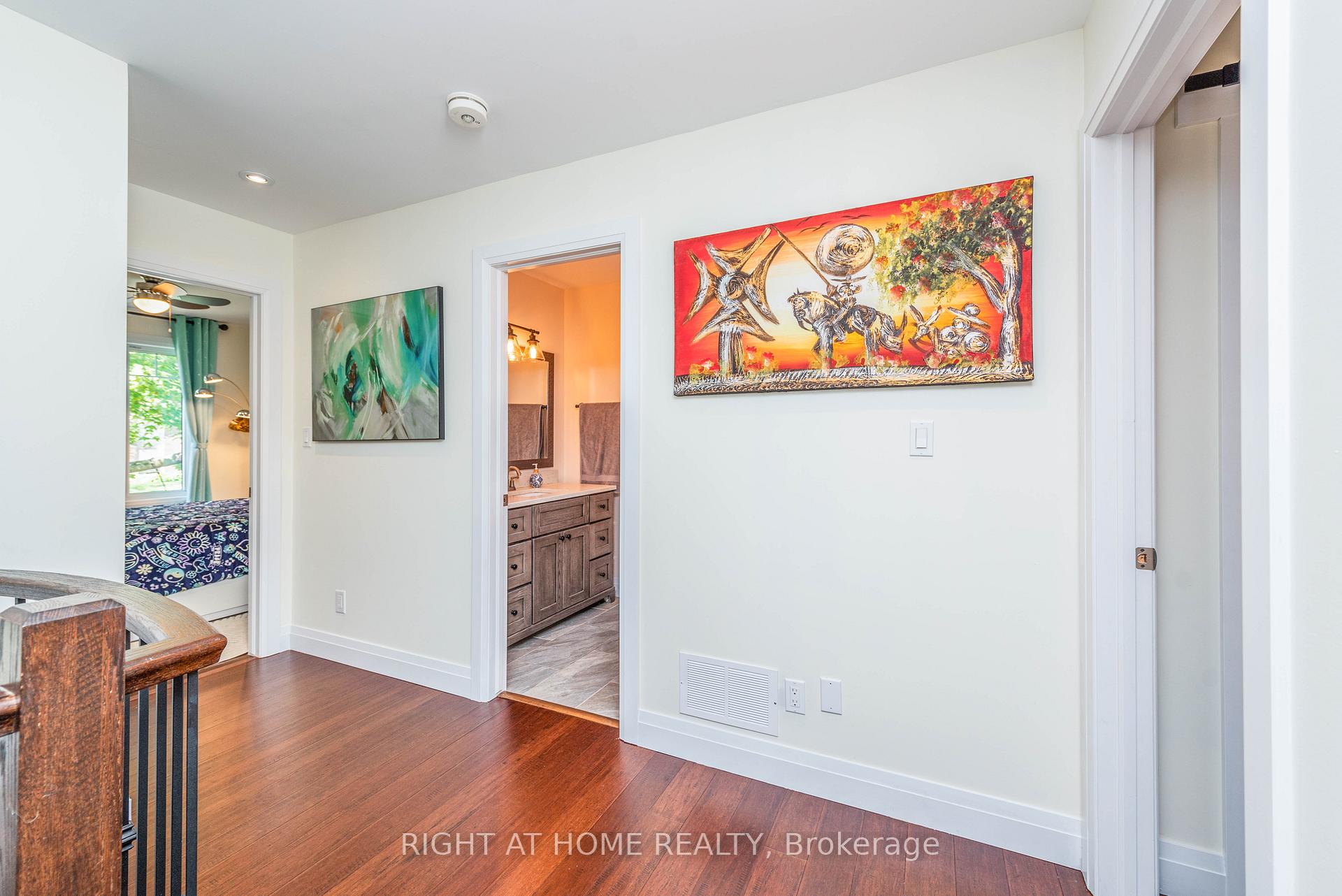 Photo 19 of 11 Ottaway Avenue, Barrie, Wellington — HOMEH