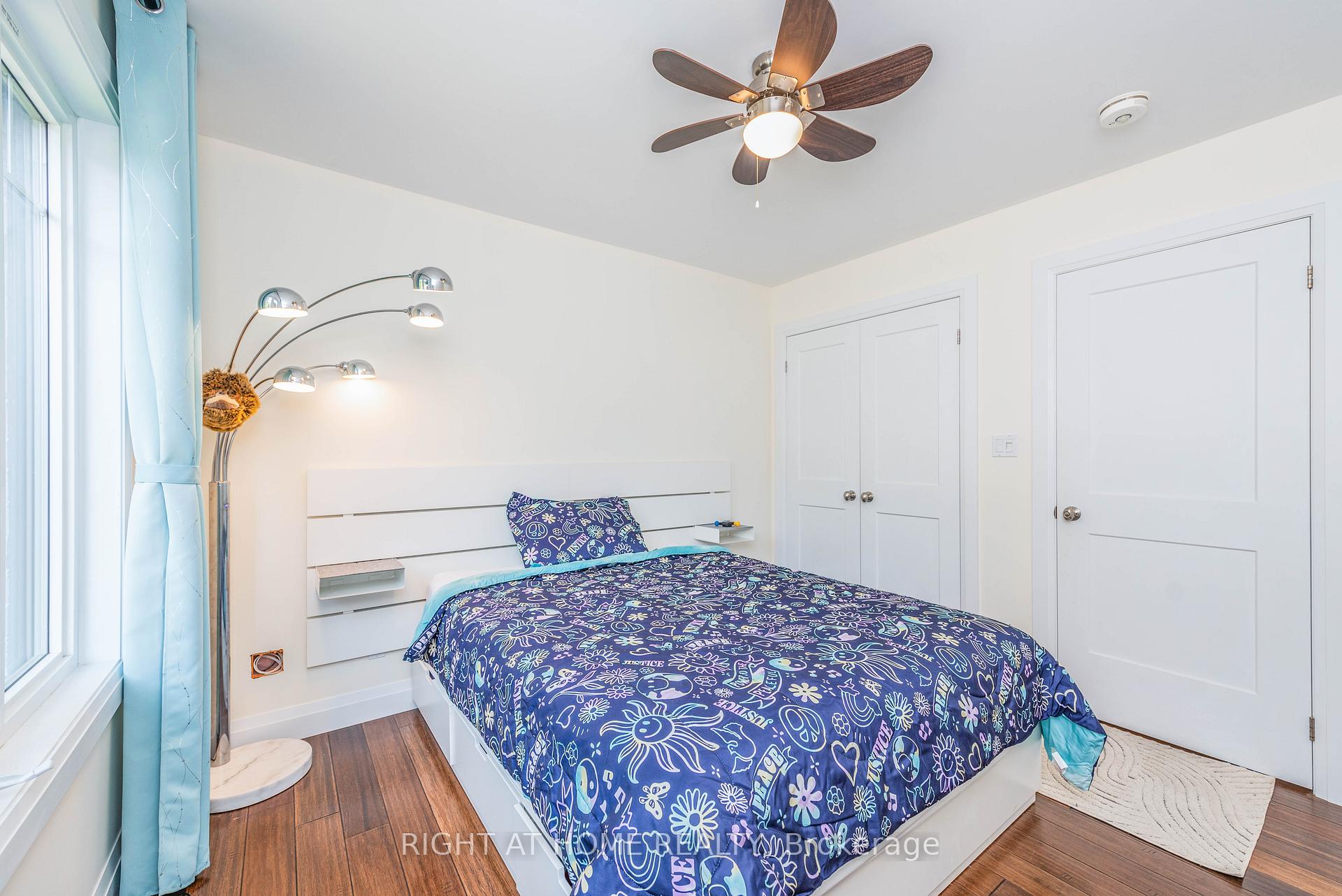 Photo 24 of 11 Ottaway Avenue, Barrie, Wellington — HOMEH