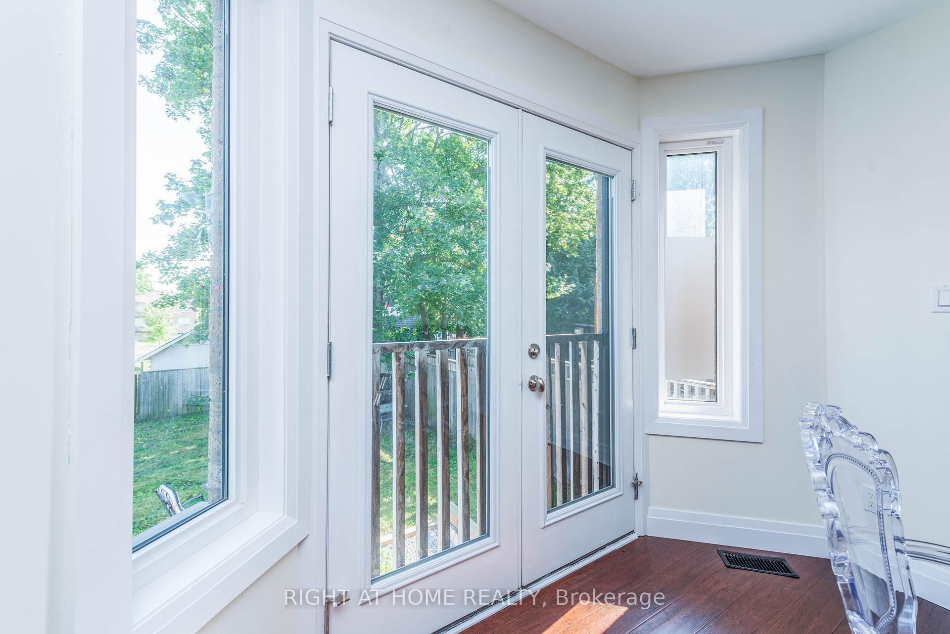 Photo 30 of 11 Ottaway Avenue, Barrie, Wellington — HOMEH