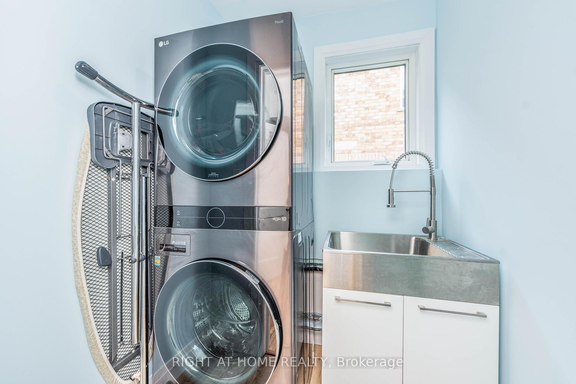 Photo 41 of 11 Ottaway Avenue, Barrie, Wellington — HOMEH