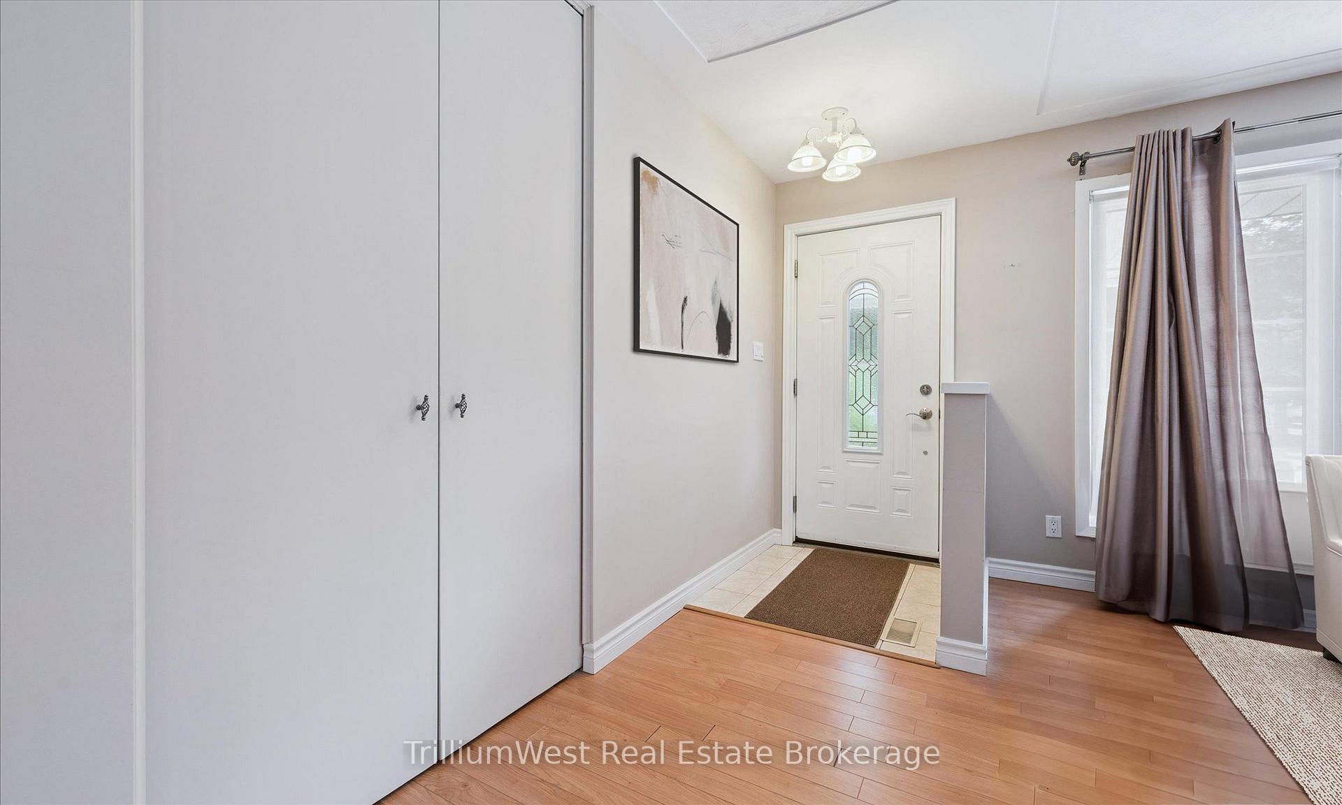 Photo 8 of 213 Dixie Crescent, Waterloo — HOMEH