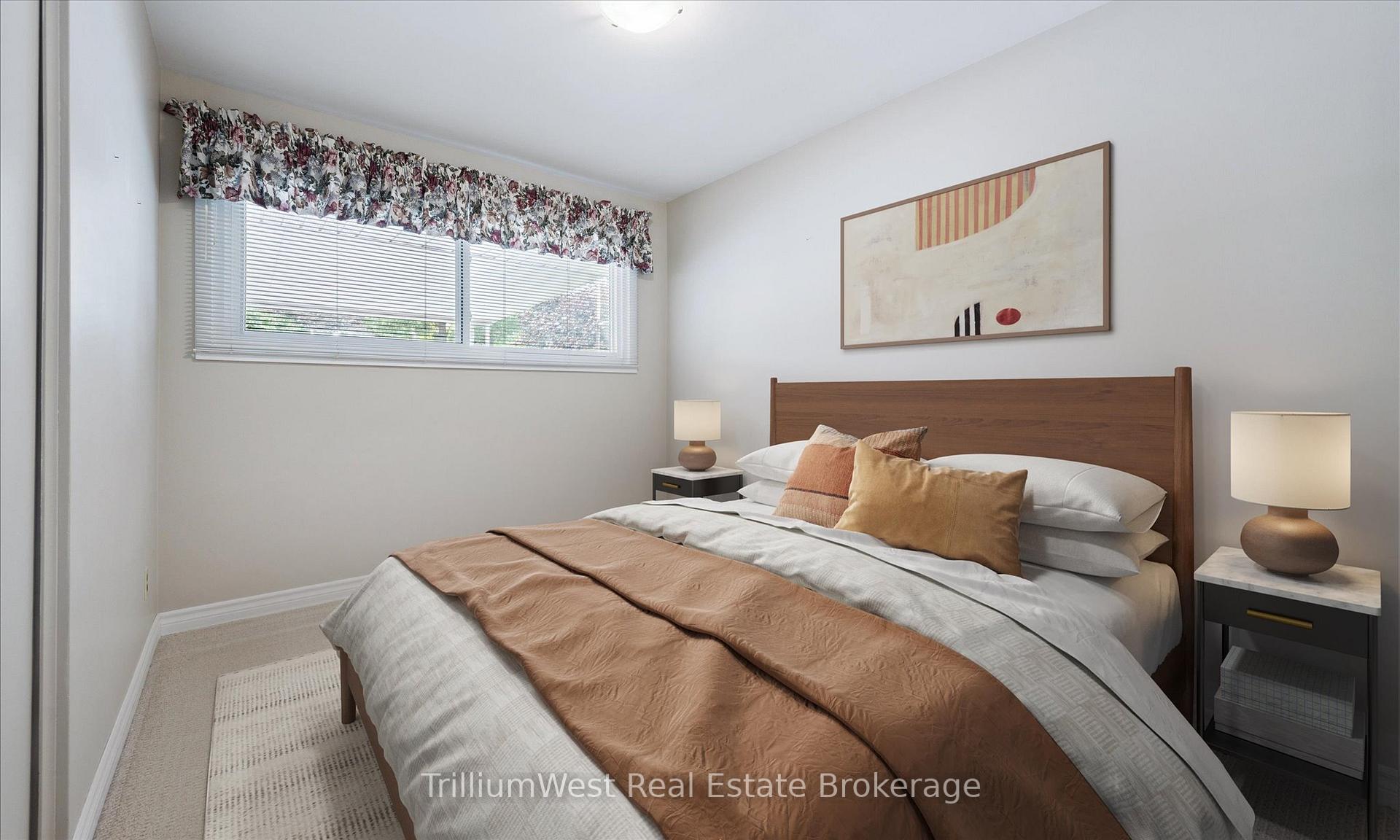 Photo 27 of 213 Dixie Crescent, Waterloo — HOMEH