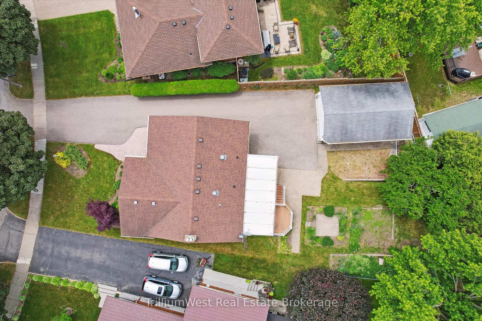 Photo 44 of 213 Dixie Crescent, Waterloo — HOMEH