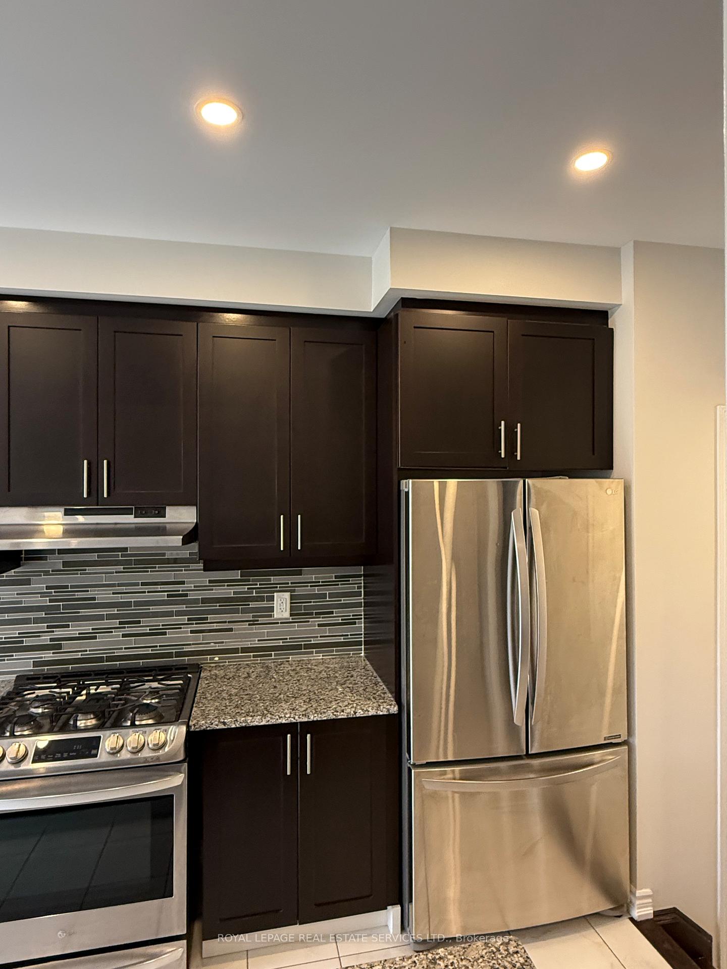 Photo 14 of 42 Faust Ridge, Vaughan, Kleinburg — HOMEH