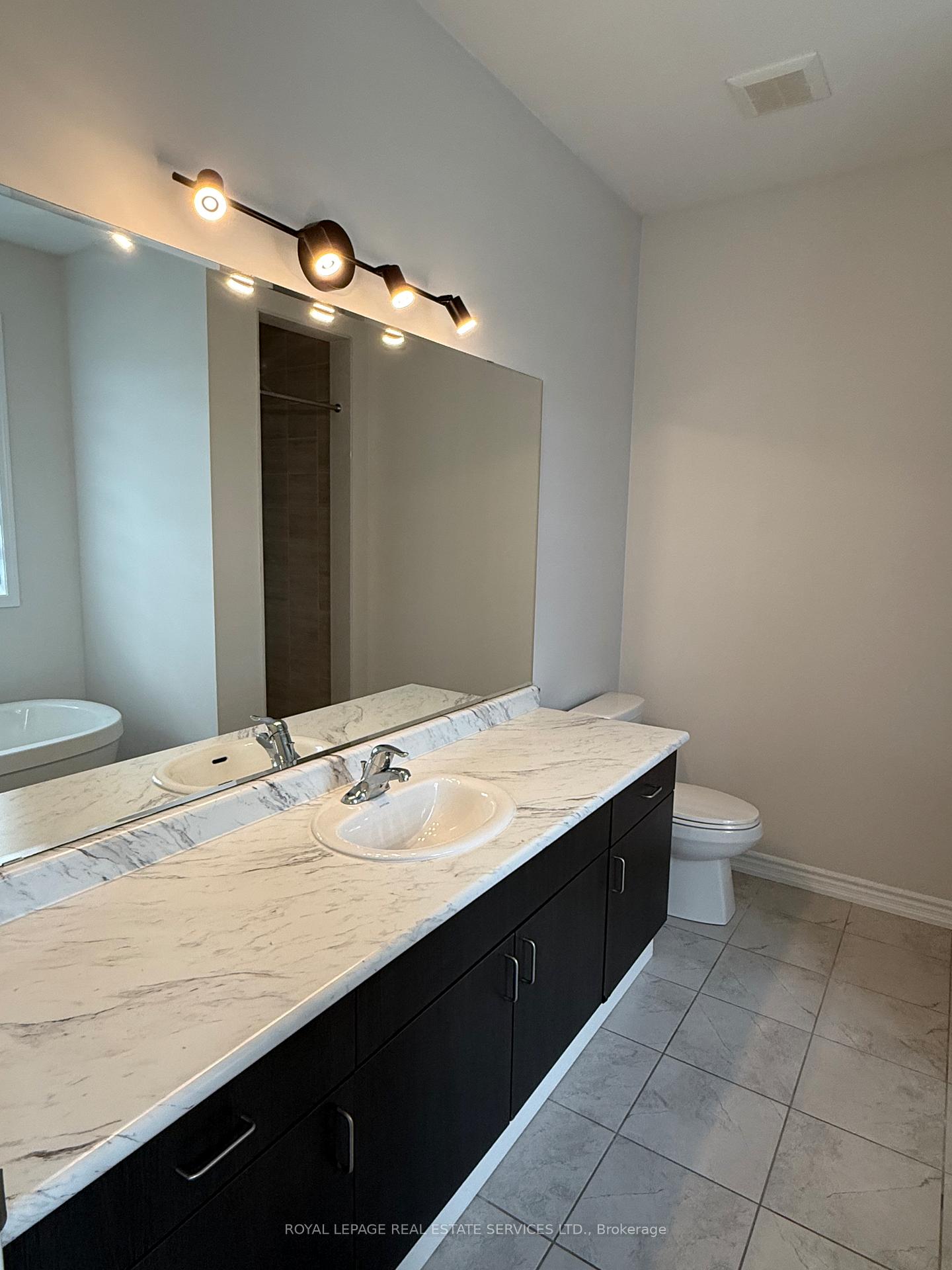 Photo 19 of 42 Faust Ridge, Vaughan, Kleinburg — HOMEH