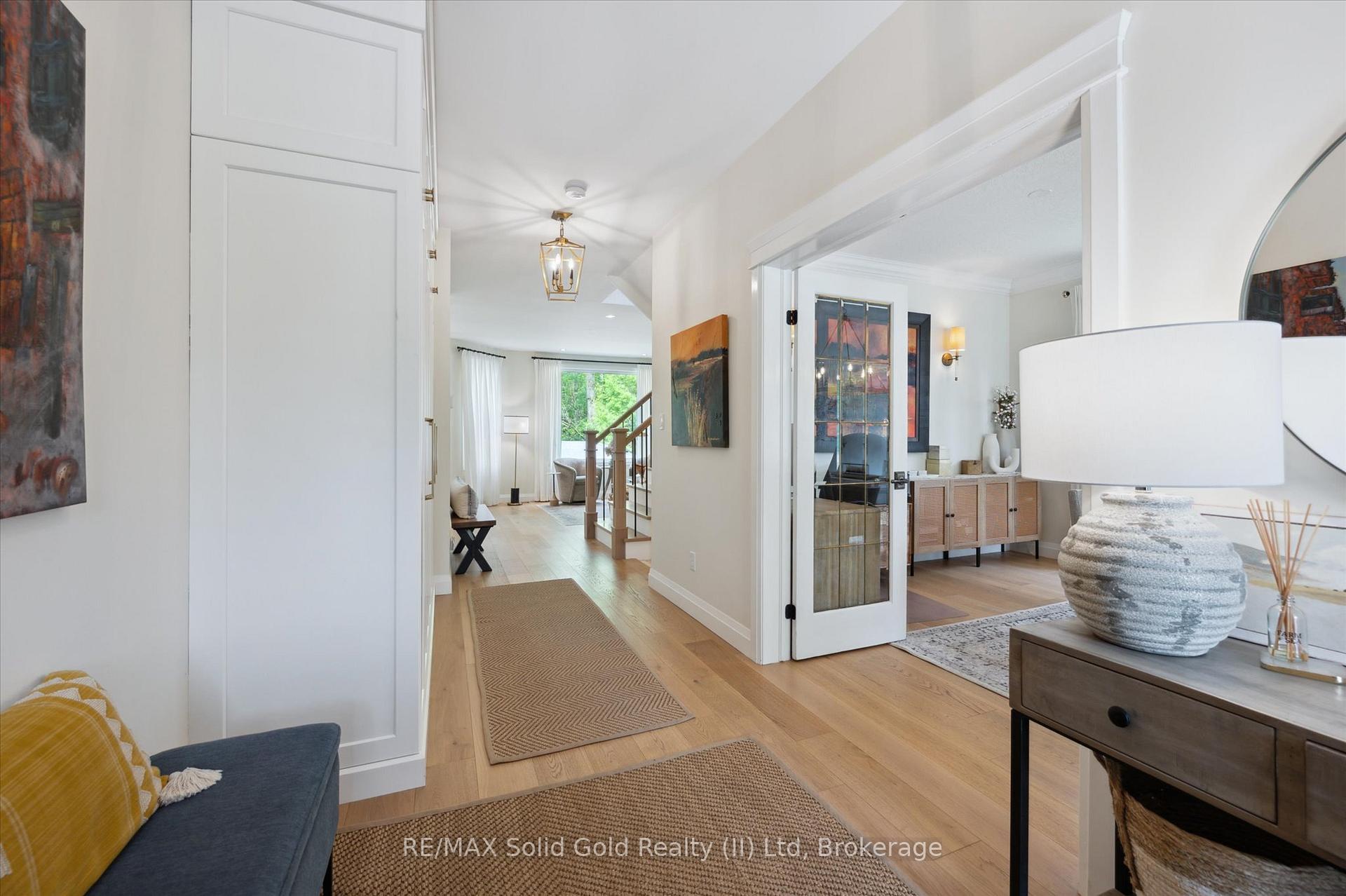 Photo 7 of 748 Cedar Bend Drive, Waterloo — HOMEH