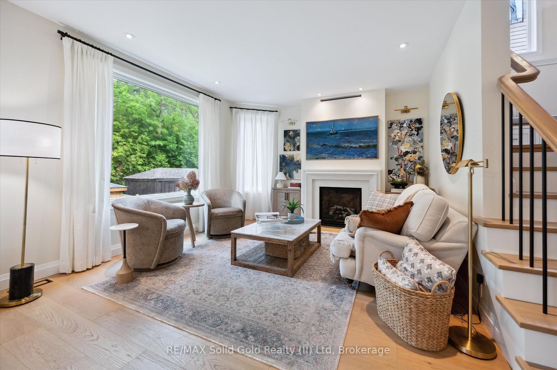 Photo 13 of 748 Cedar Bend Drive, Waterloo — HOMEH