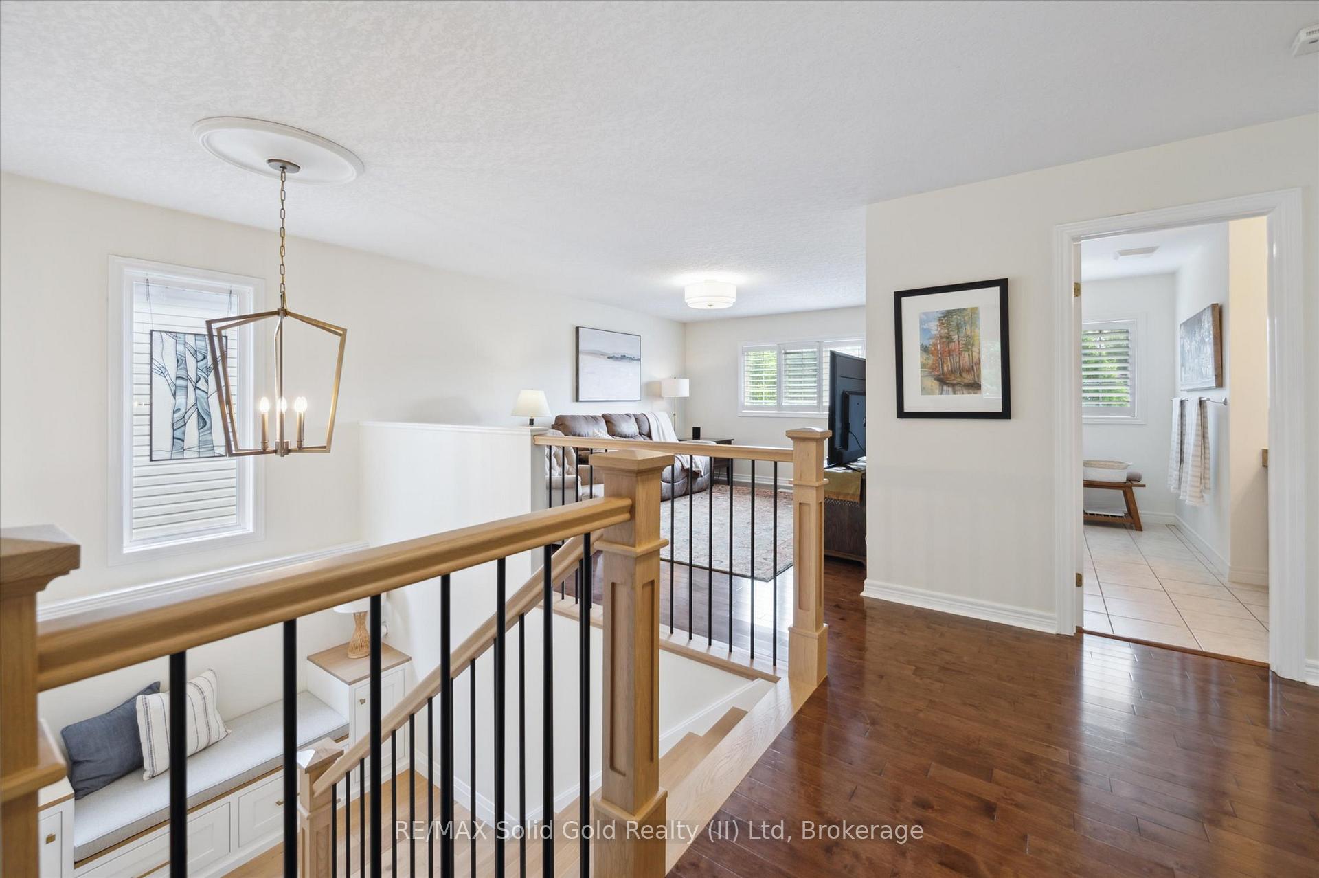Photo 24 of 748 Cedar Bend Drive, Waterloo — HOMEH