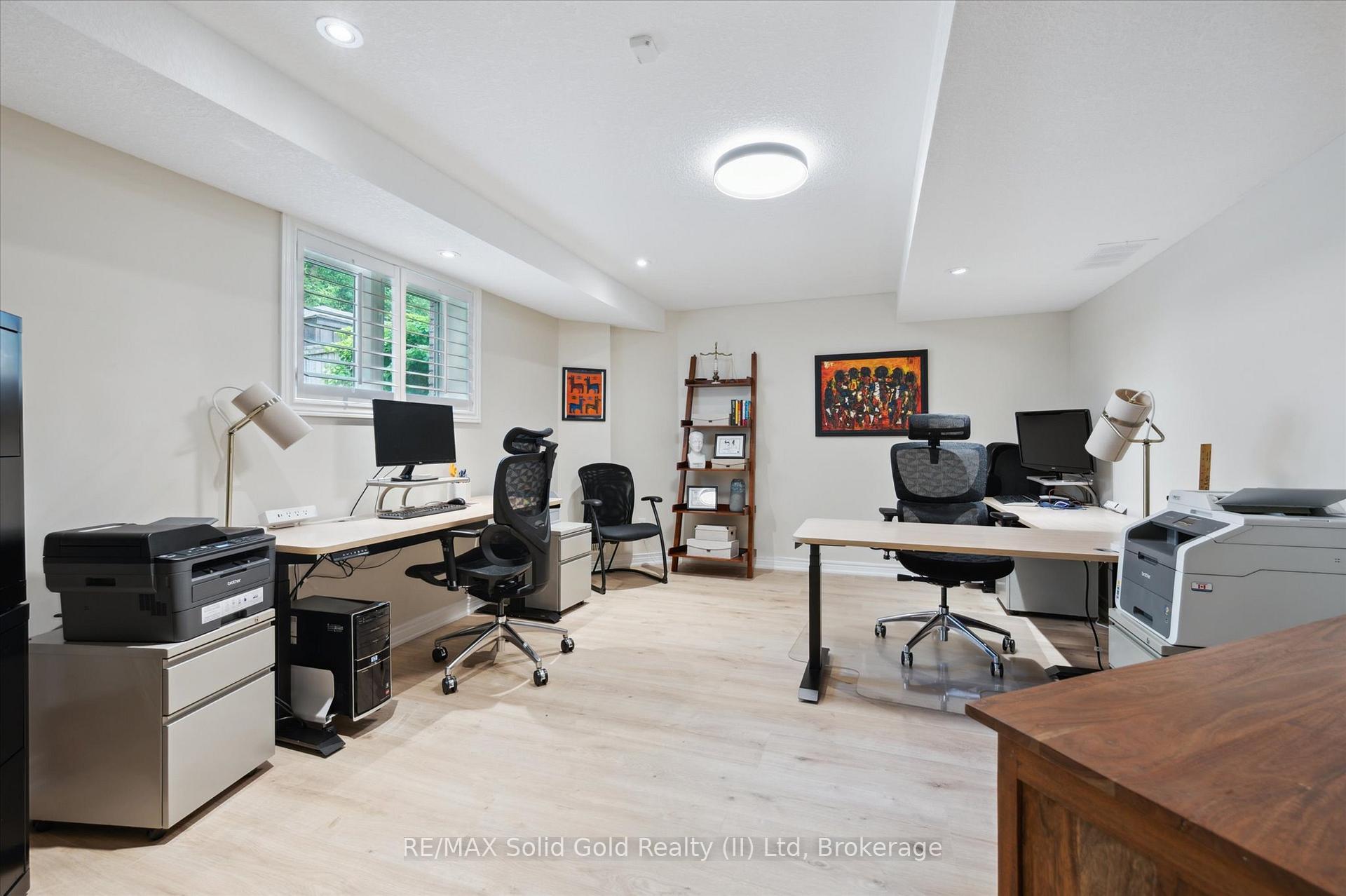 Photo 40 of 748 Cedar Bend Drive, Waterloo — HOMEH